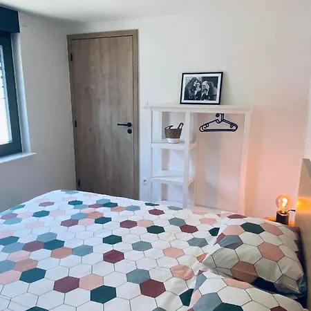 Little Marguerite Apartment *